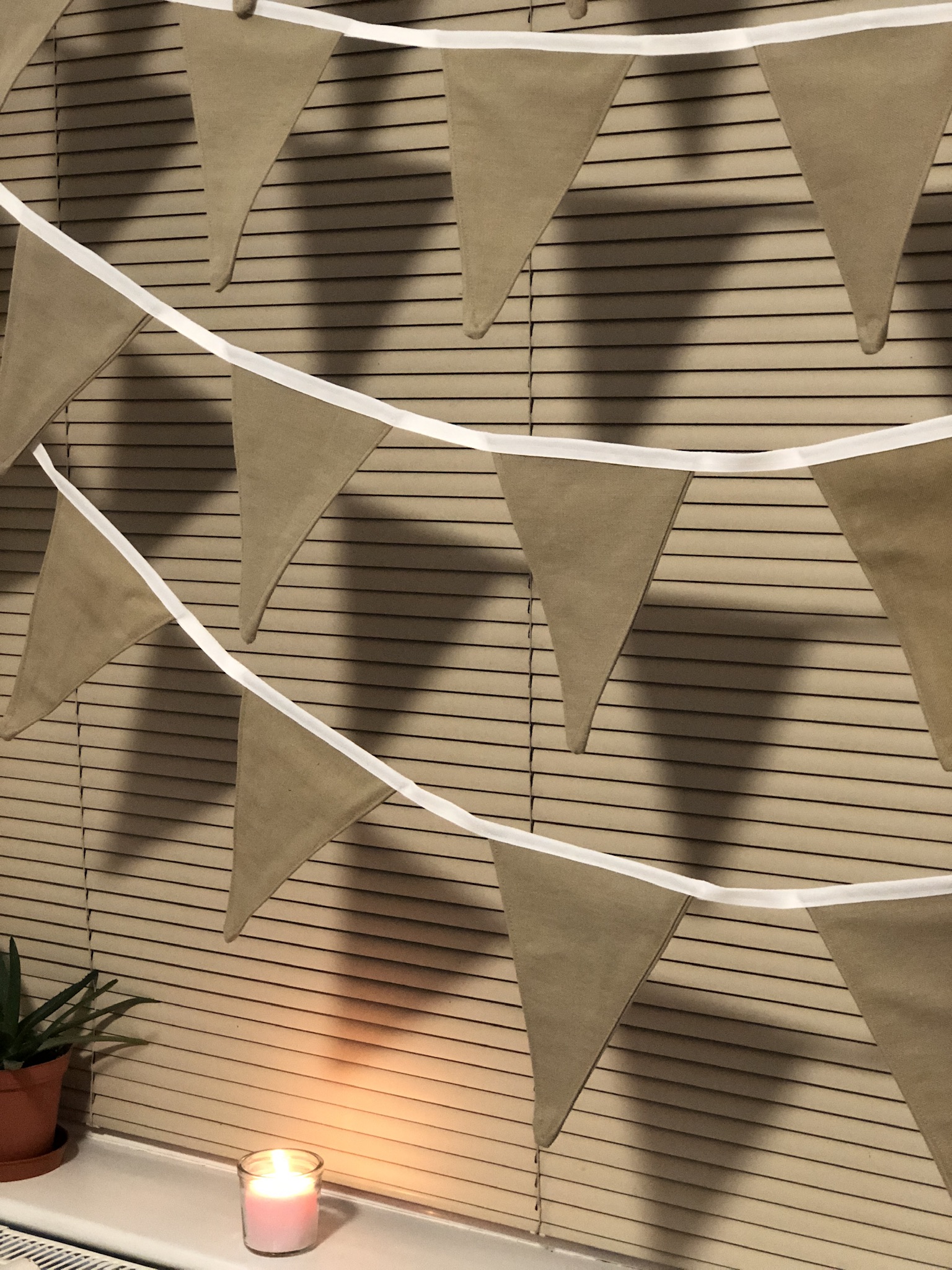 100% cotton bunting in beige, natural tones, hessian like in colour. 100% cotton bunting in beige, natural tones, hessian like in colour.